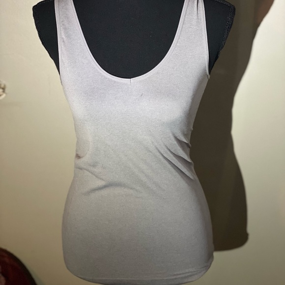 Ellen Tracy’s women’s reversible seamless Cami - Picture 5 of 7